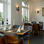 Roca Restaurant Und Hotel