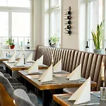 Roca Restaurant Und Hotel