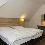 Roca Restaurant Und Hotel