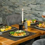 Roca Restaurant Und