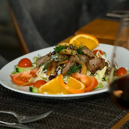 Roca Restaurant Und Hotel *