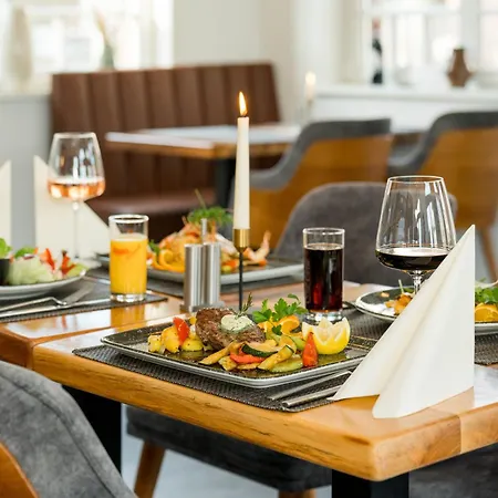 Hotel Roca Restaurant Und