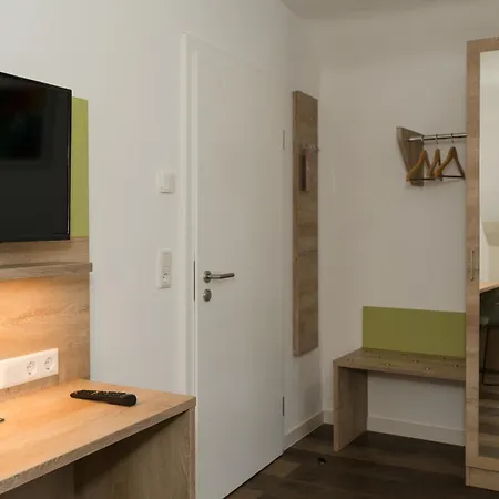 Roca Restaurant Und Hotel *