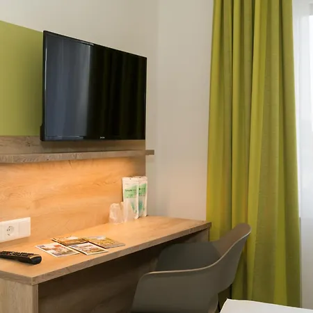 Roca Restaurant Und Hotel *