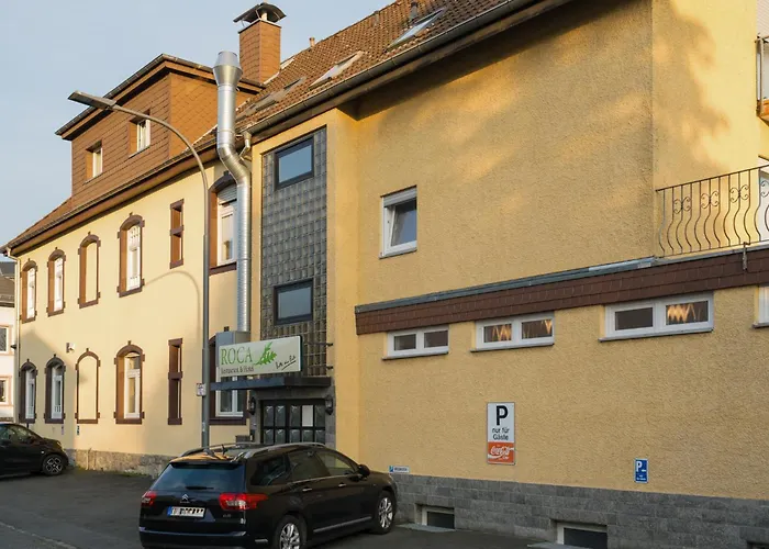 فندق Roca Restaurant Und *